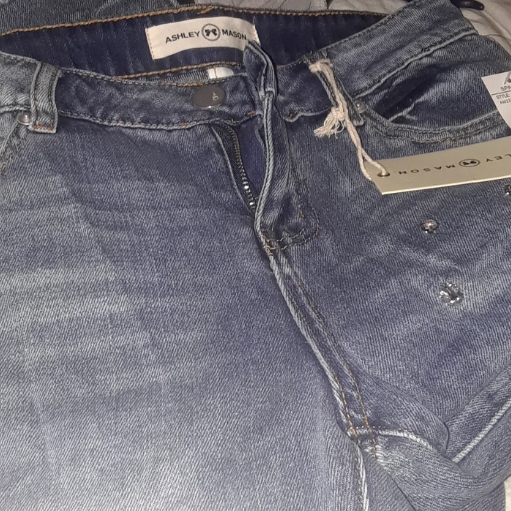 Brand New Ashley Mason Size 5